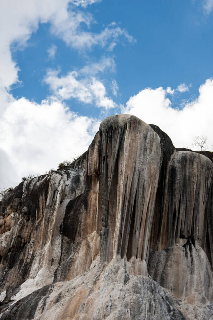 Oaxaca y sus extraordinarias cascadas de agua petrificada