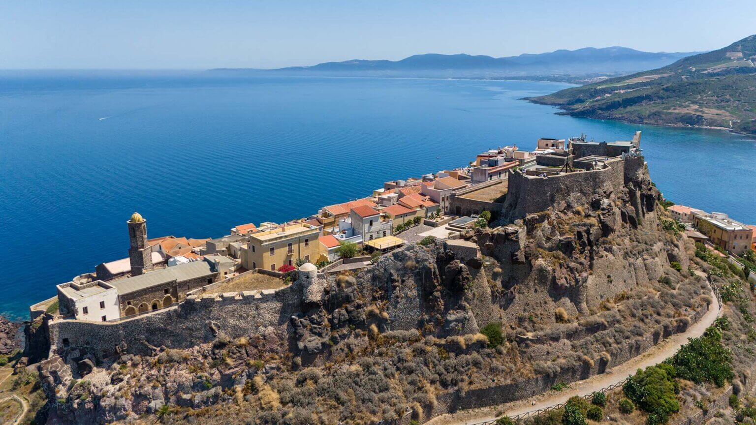 castelsardo-uno-de-los-pueblos-m-s-bonitos-de-cerde-a-trotandomundos