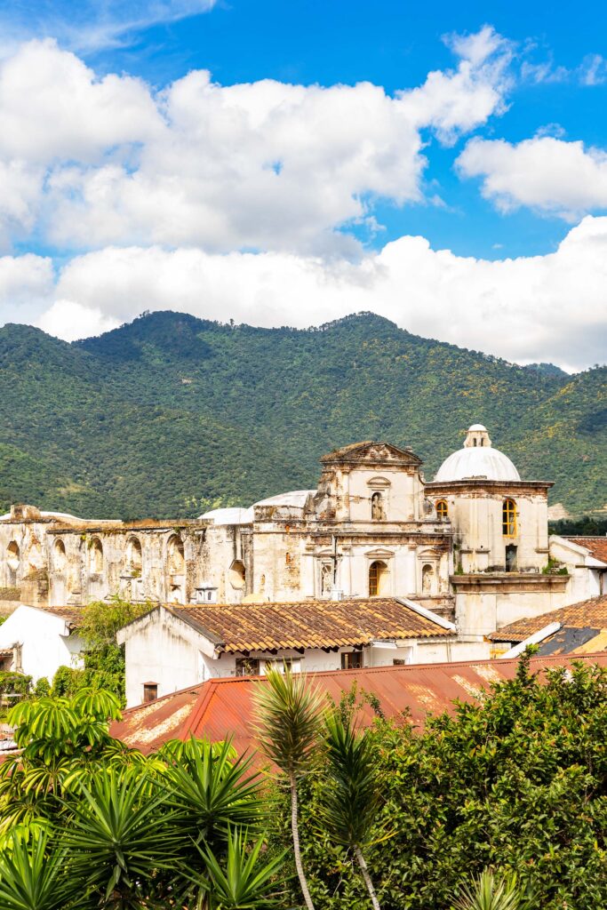 10 lugares que ver en la ciudad colonial de Antigua Guatemala ...