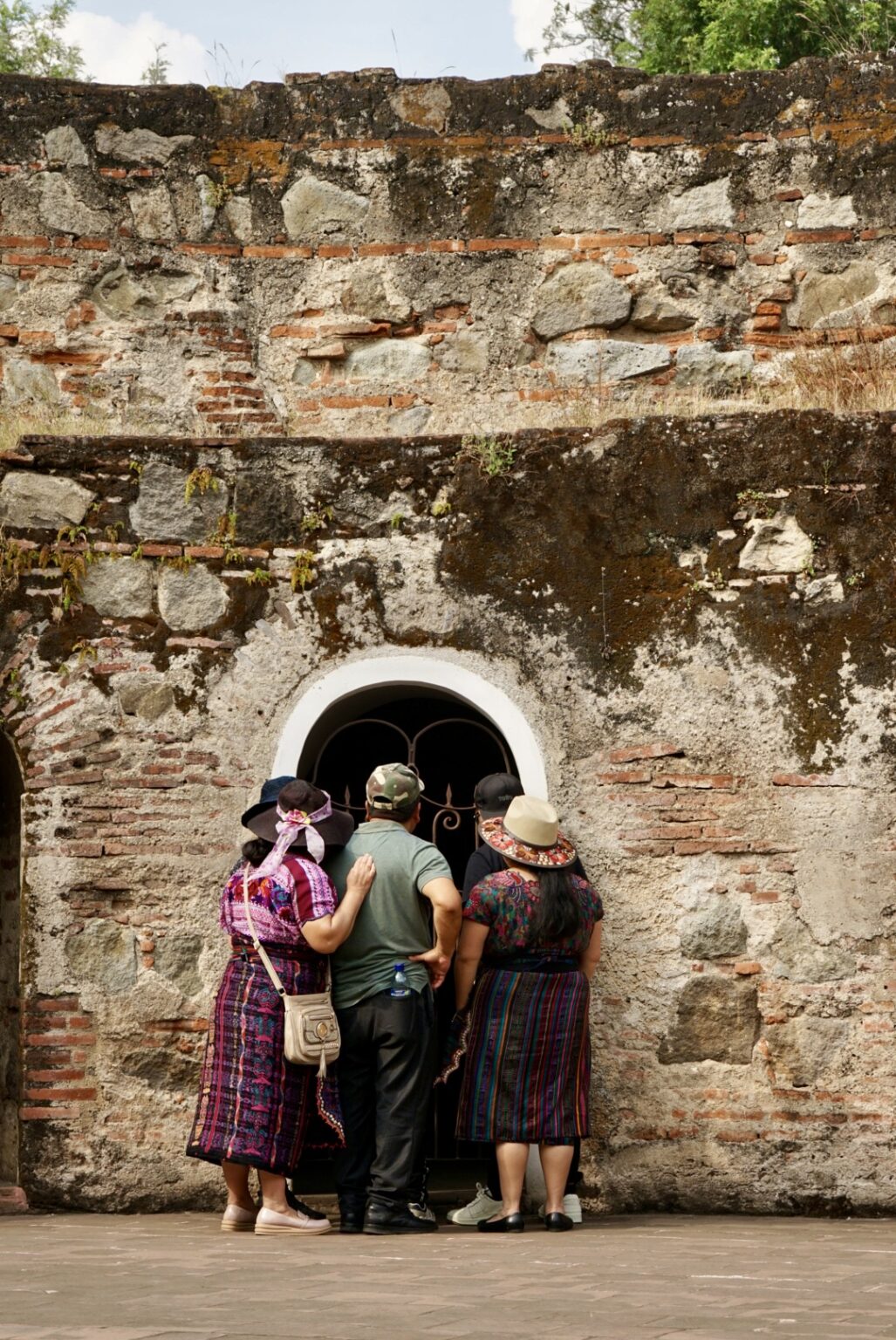 10 lugares que ver en la ciudad colonial de Antigua Guatemala ...